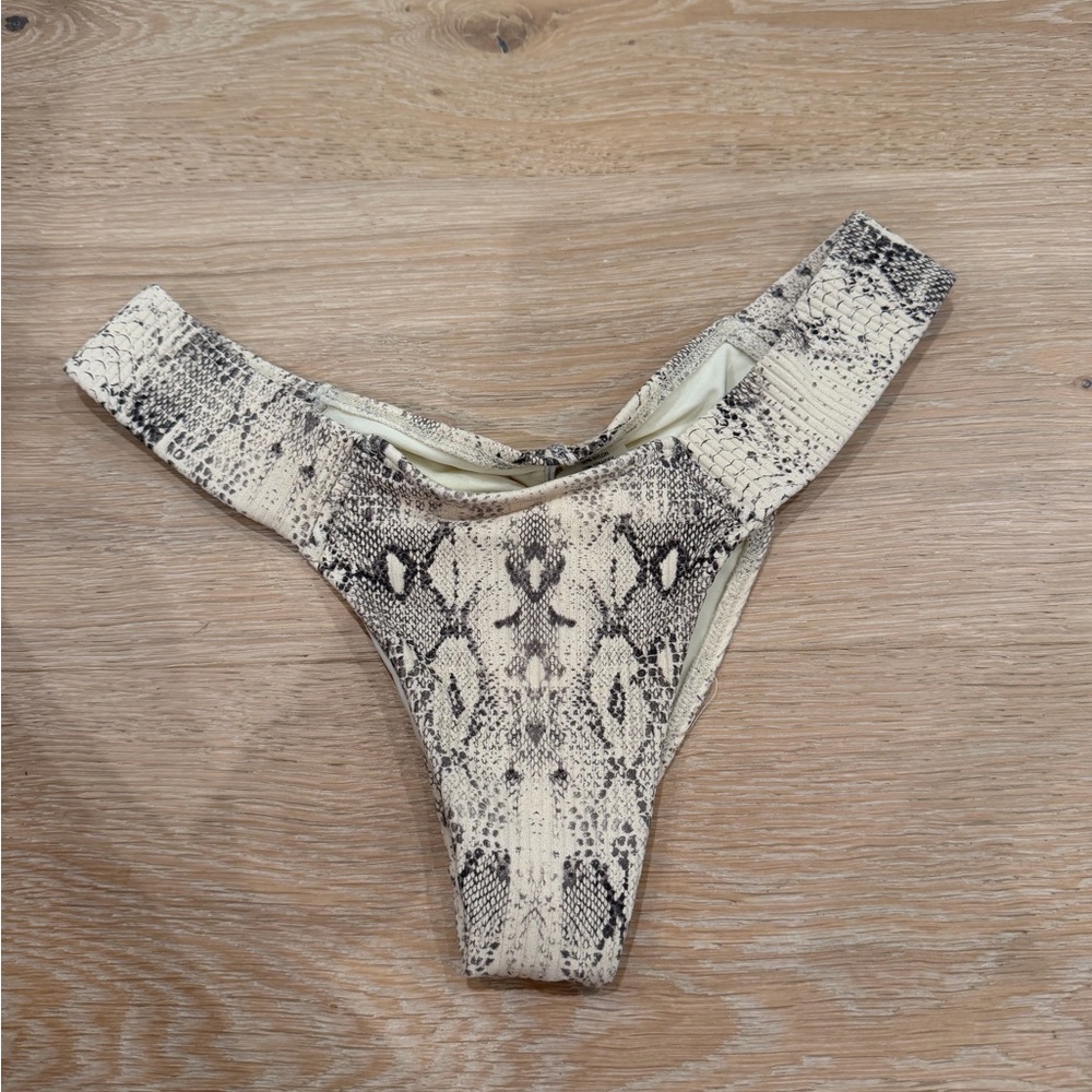 Montce Cream and Black Snake Print Swimwear Bottom - Medium